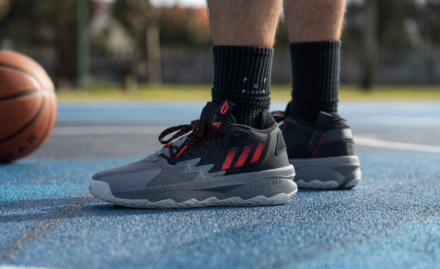 Outdoor Basketball Shoes With The Best Comfort (Adidas Dame 8)