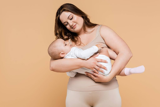 Weight Loss Tips for New Moms: Maintaining a Healthy Weight While Breastfeeding