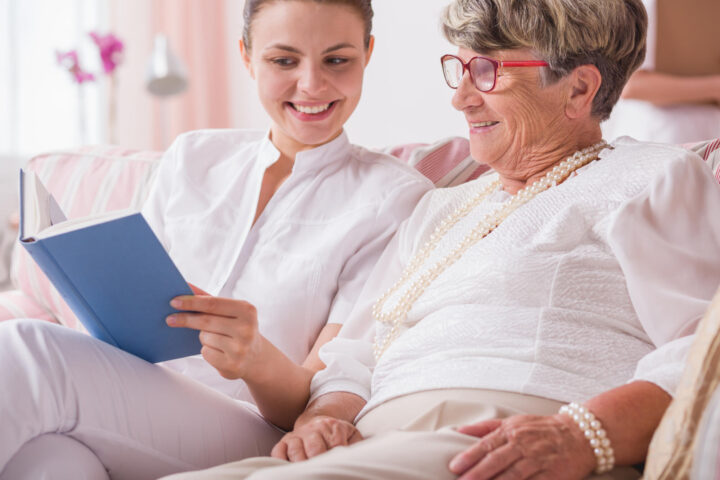 advantages of a memory care community